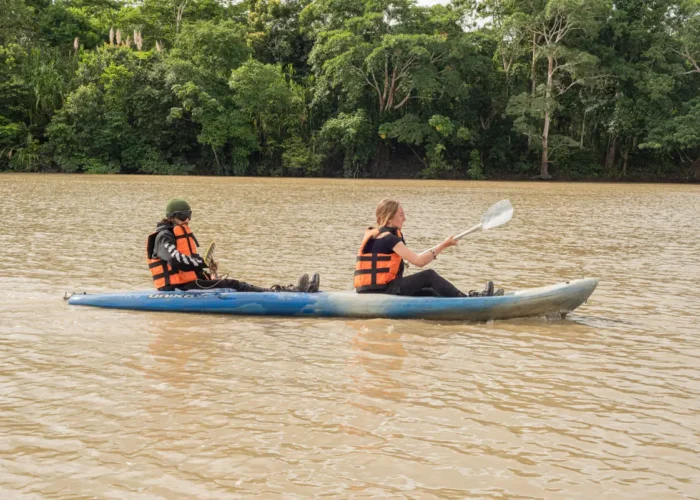 Kayak en el río